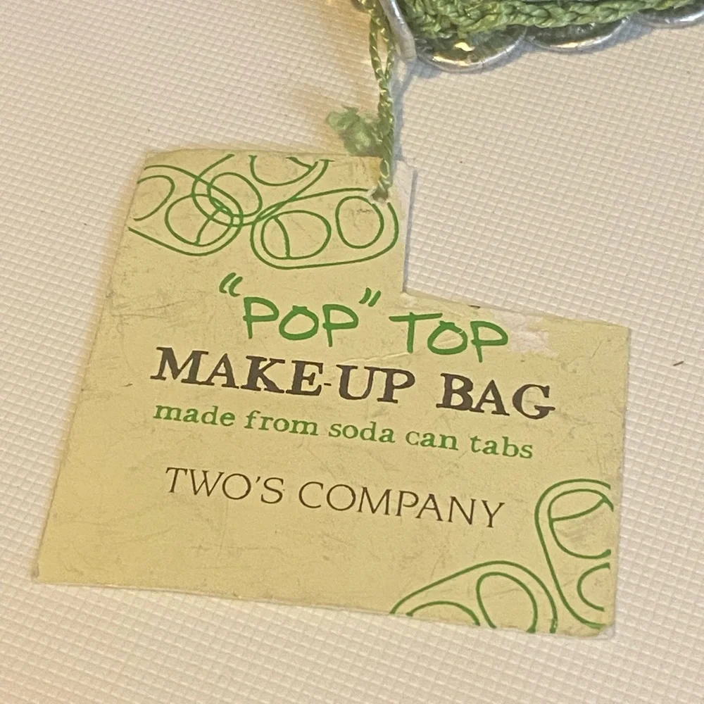 NWT Two’s Company Pop Top Makeup Bag